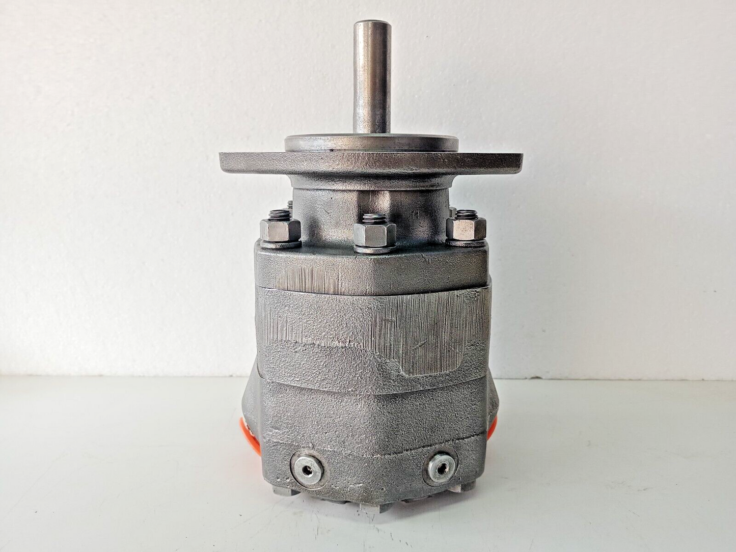 Parker M2A33912T20NB High speed hydraulic motor M2-series hydraulic motor