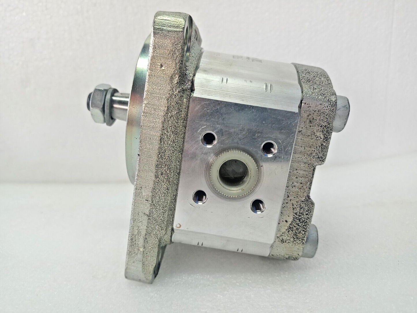 Rexroth 0510 225 006 Hydraulic gear pump 0510225006 - NEW