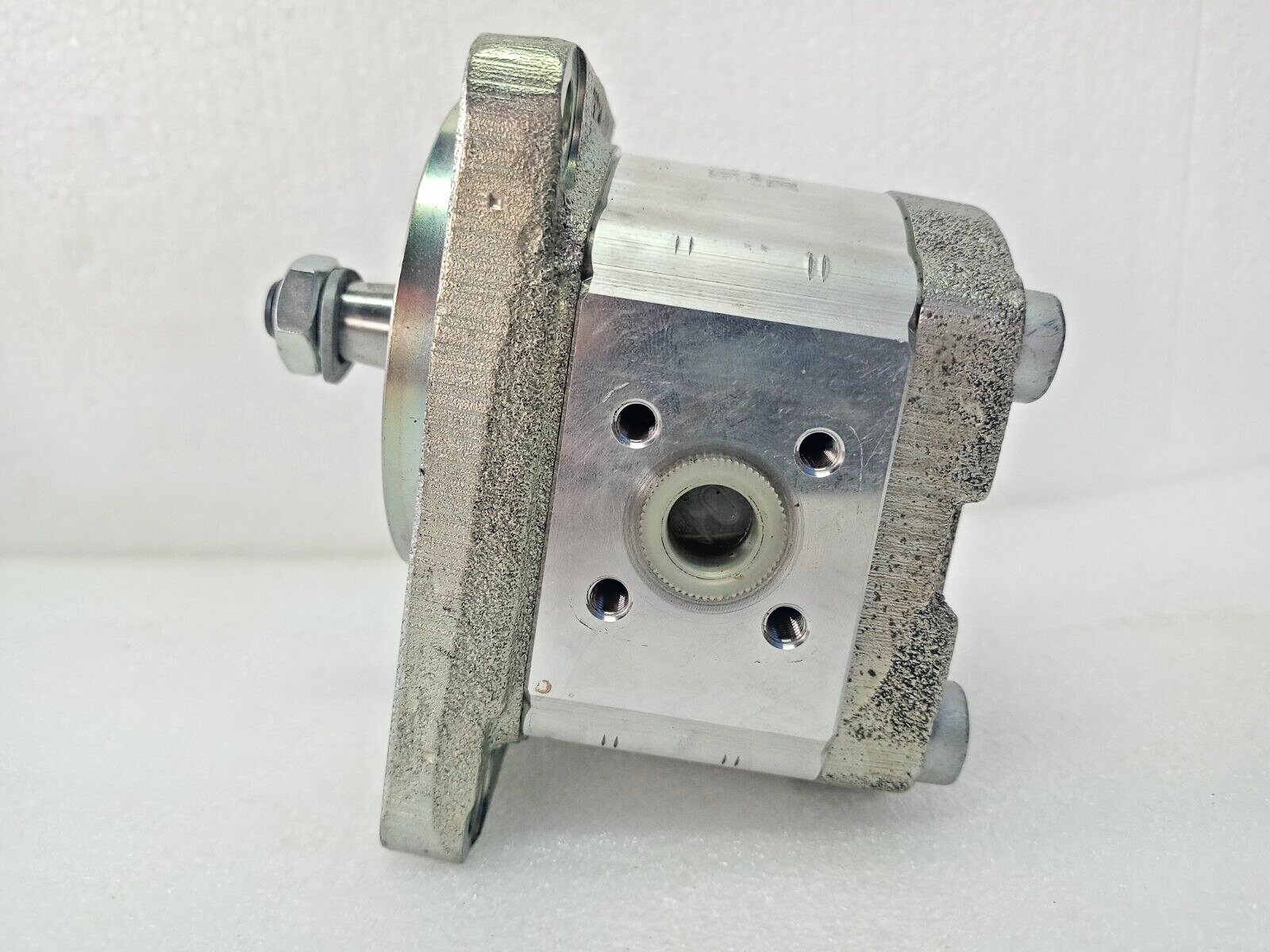 Rexroth 0510 225 006 Hydraulic gear pump 0510225006 - NEW