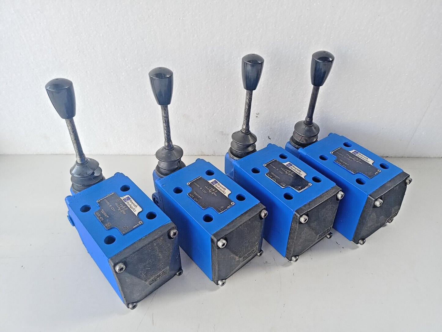 REXROTH 4WMM 10 C31 Directional control valve