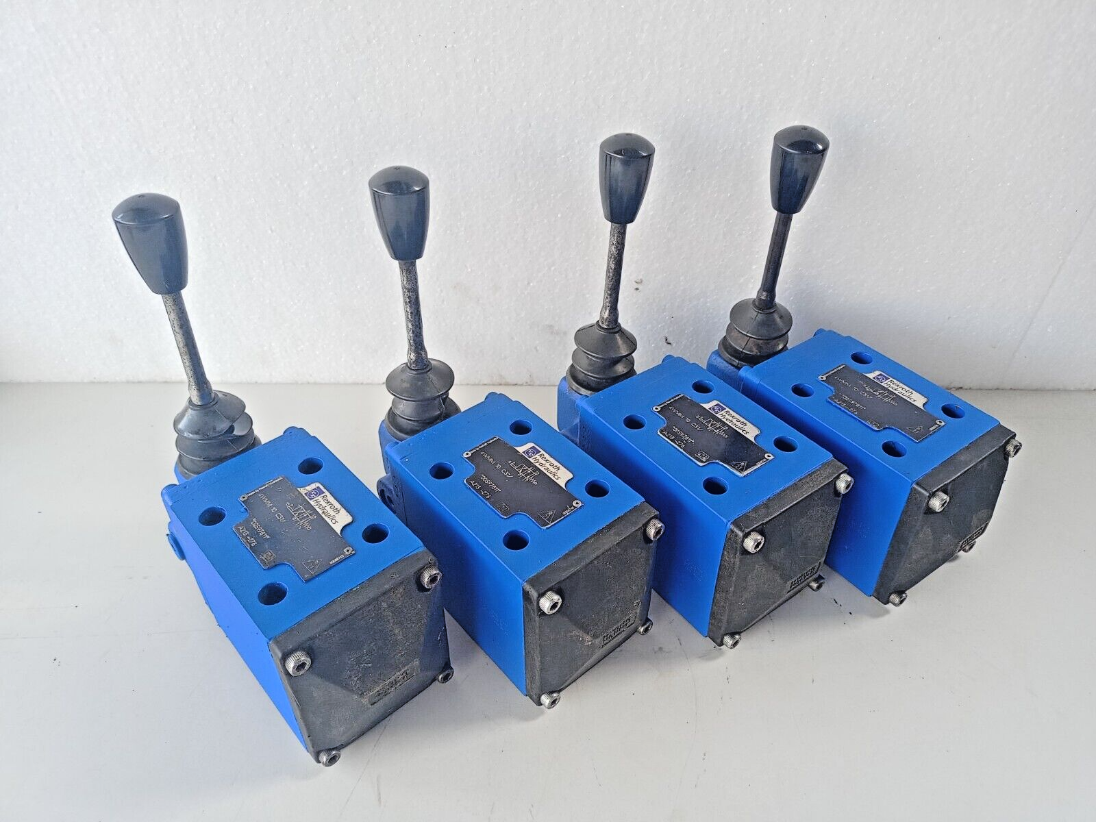 REXROTH 4WMM 10 C31 Directional control valve