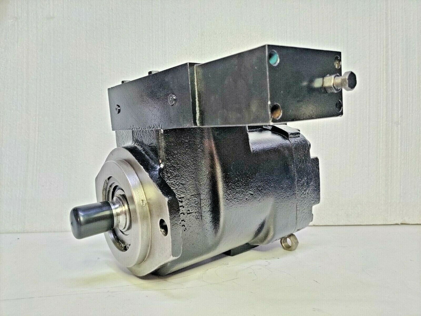 Oilgear PVWH-05-RSAY-HPNN-H38 Hydraulic Piston pump