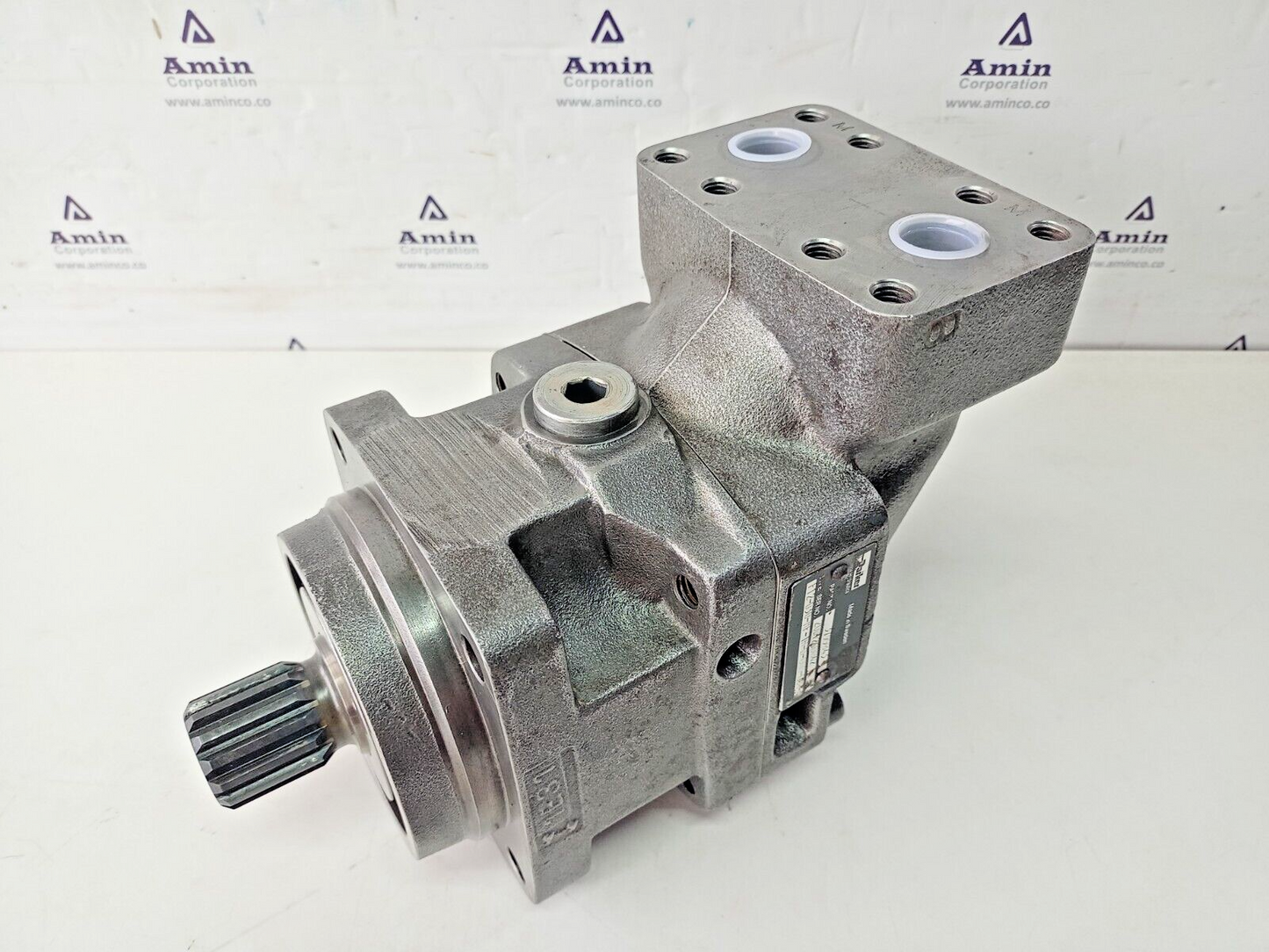 Parker F12-030-MF-IH-D-000-000-0 Hydraulic Motor Part No.: 3799843 - Refurbished