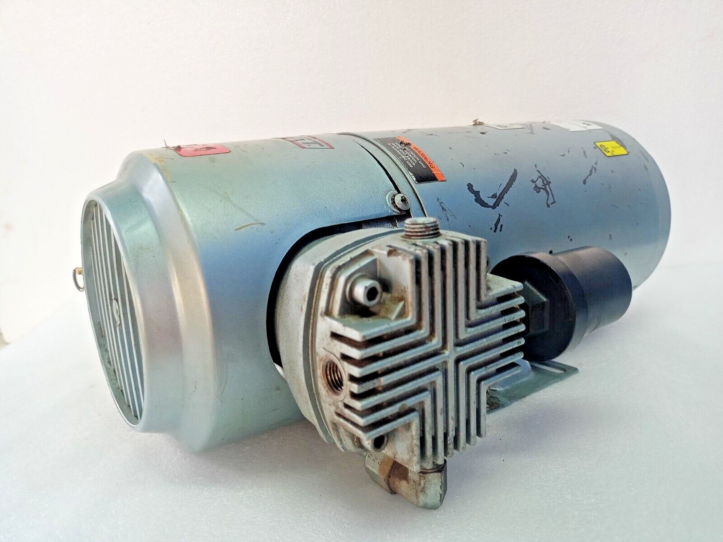 Gast 5HCD-10-M533 Piston air compressor