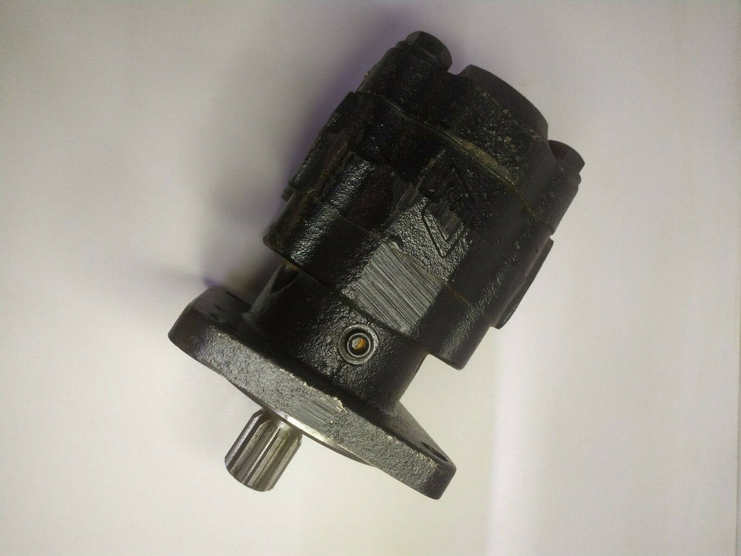 Parker 313-9710-237 Hydraulic Motor - NEW