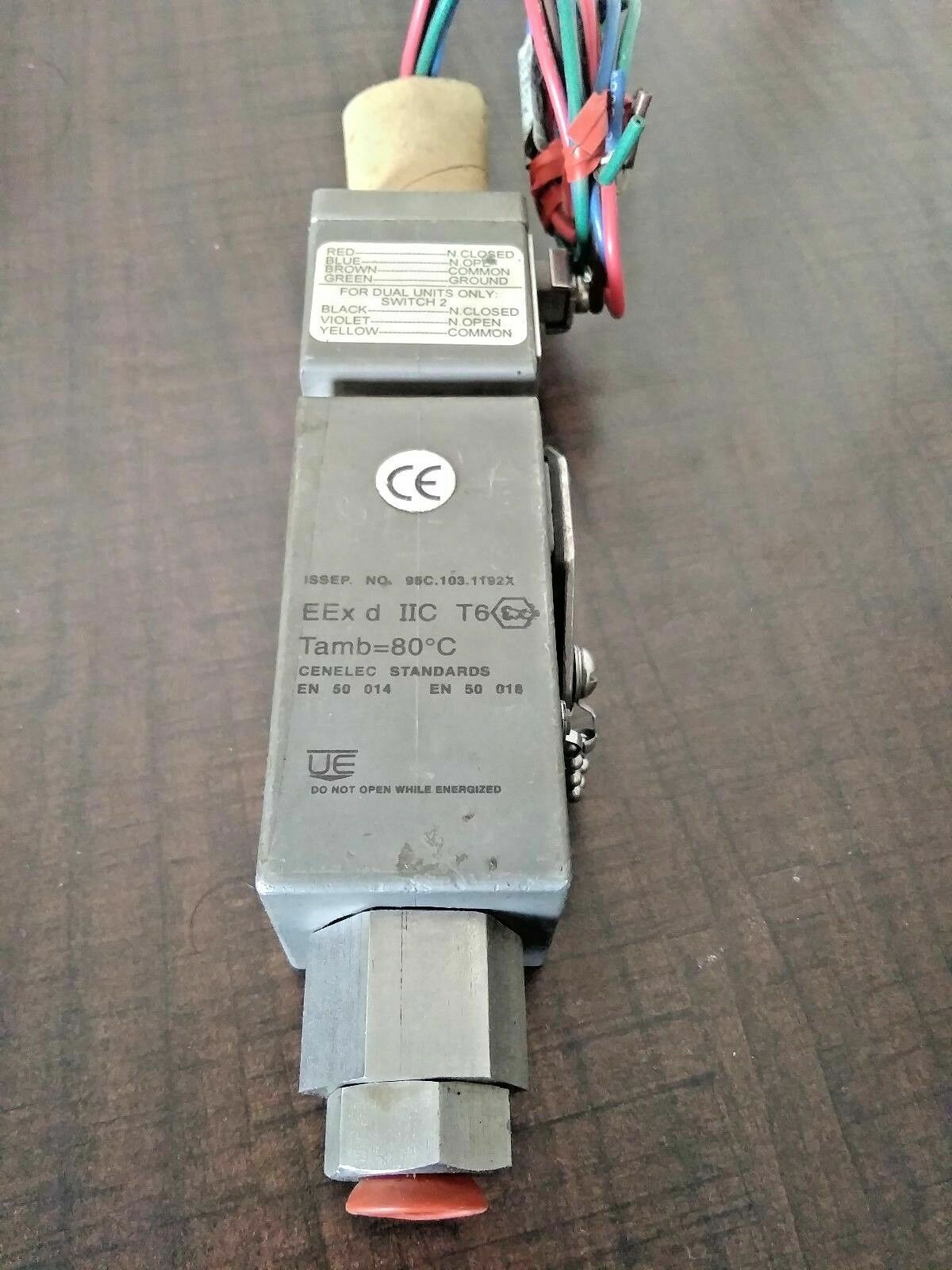 UE Pressure Switch 119 Series Type:H119 Model:358 Range: 15-200 psi NEW