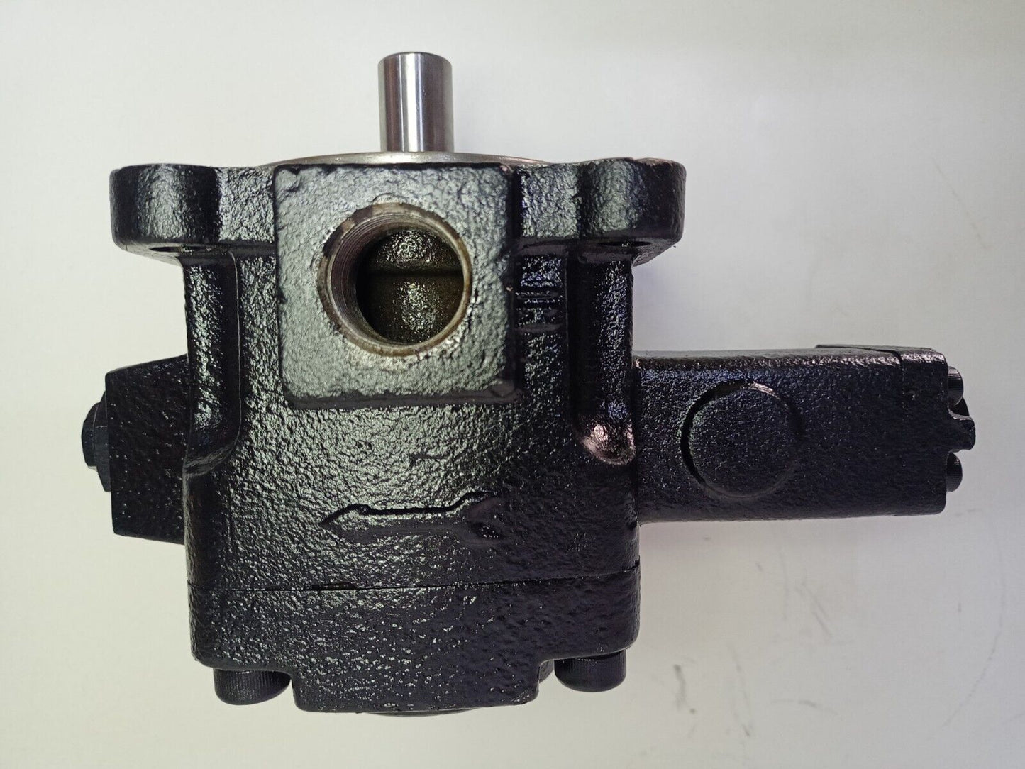 Qcist variable vane pump VVP40/70 Hydraulic vane pump - Refurbished & Tested