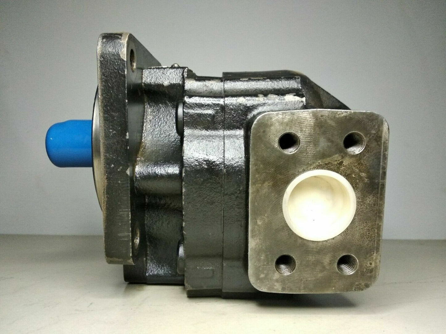 David Brown Hydraulics R1A5053G5A1A Hydraulic Gear pump - PRESSURE TESTED