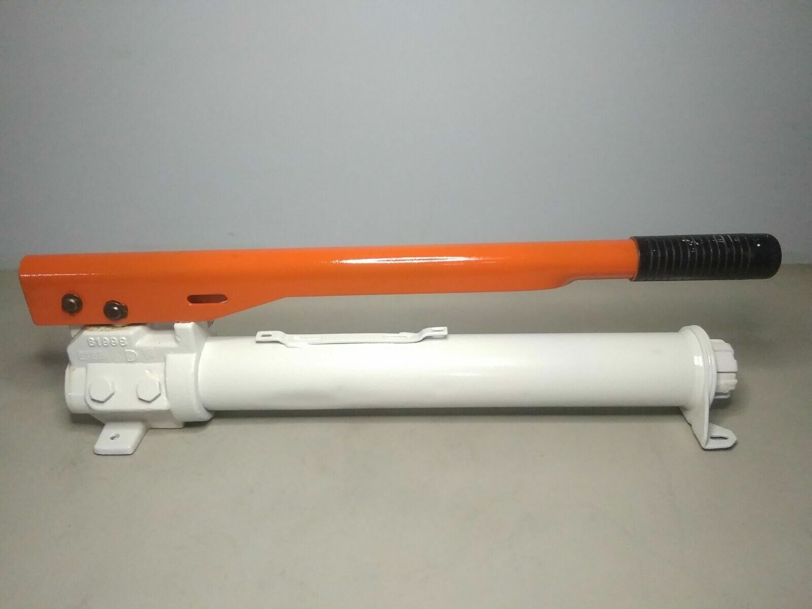 SPXFLOW Power Team P55 Model: B Single Acting Hand Pump - TESTED PUMP
