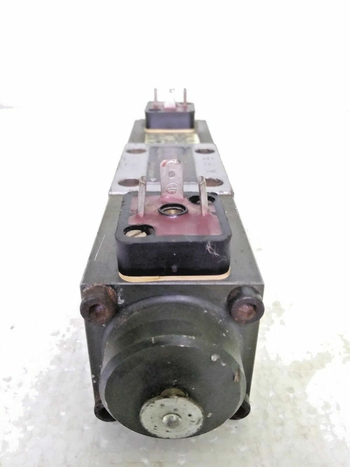 WANDFLUH PLEIGER AM4J60-XX-M45 Hydraulic Solenoid Valve Pressure 250 bar Max.