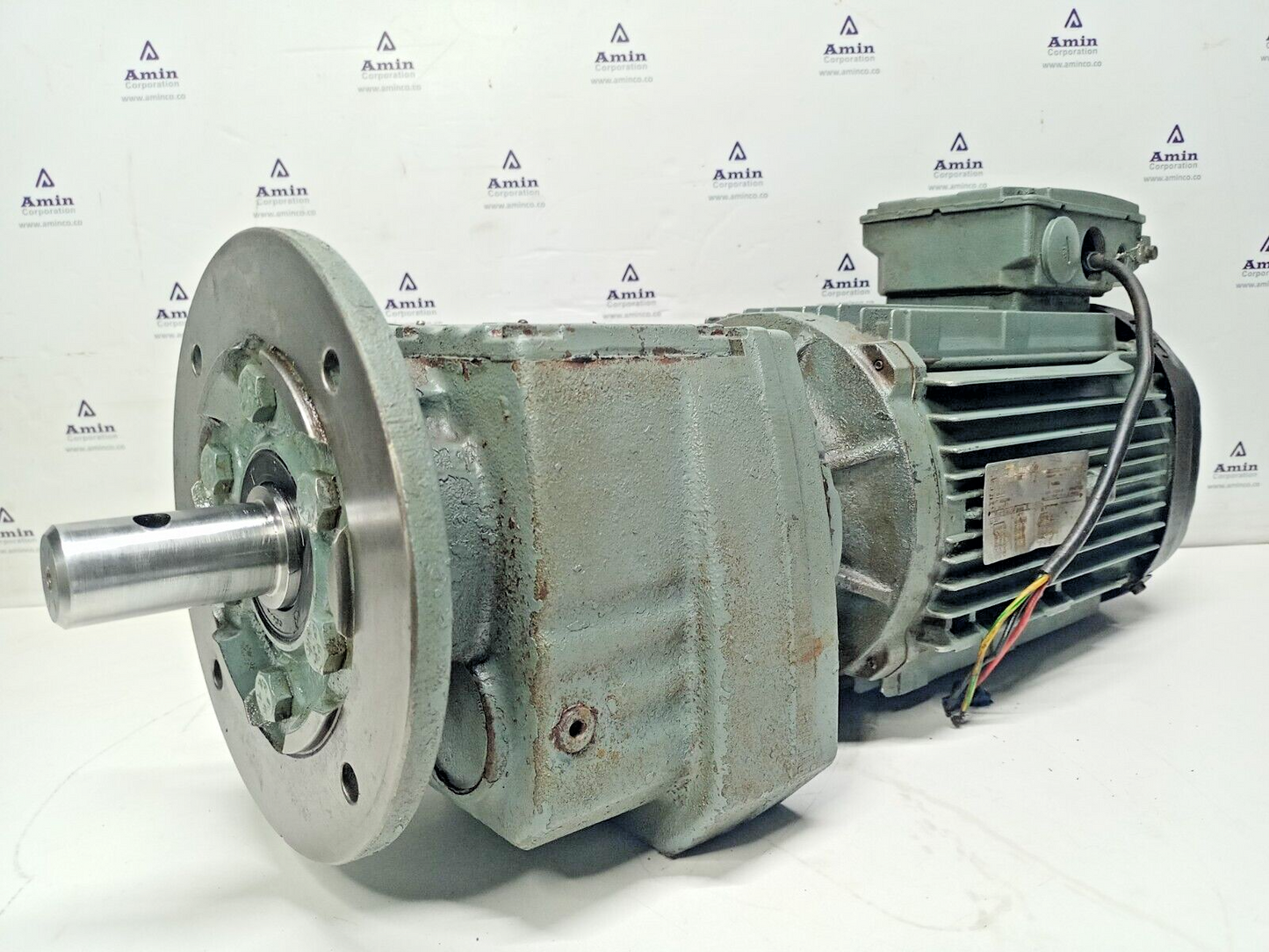 Sew-Eurodrive RF57 DRN100L4 gear unit gear motor