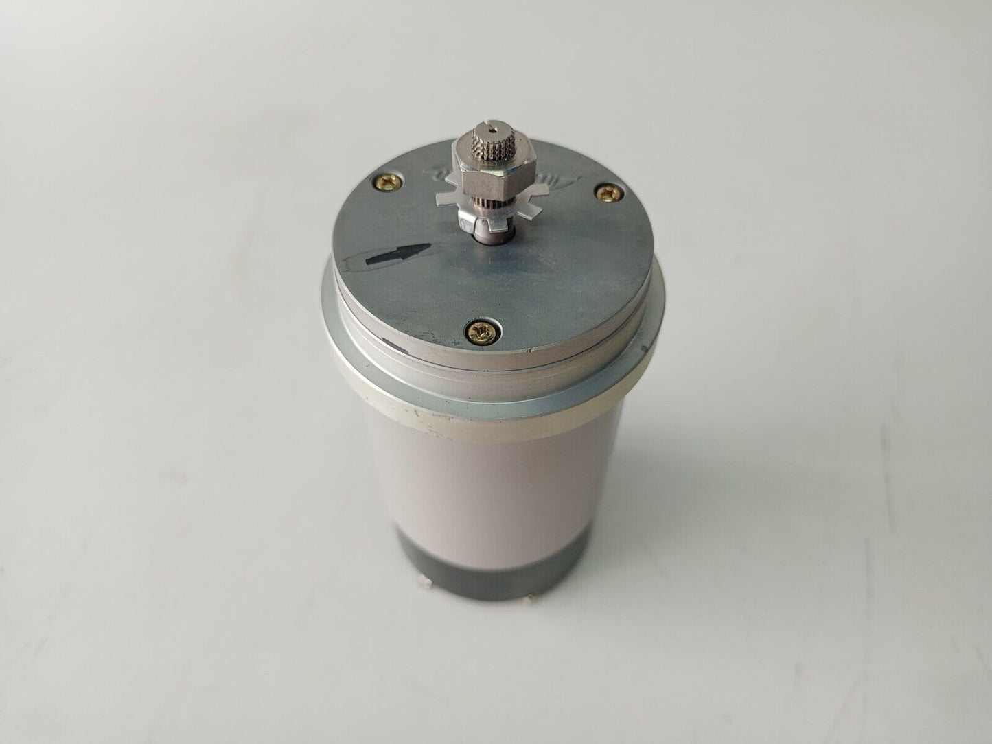 Tamagawa SEIKI TS 486N50E19 Synchro motor 100/110V 50/60Hz - NEW