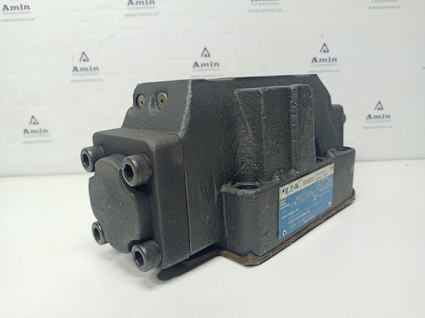 Eaton-Vickers DG5S-8-2C-T-M-X1-ER4-30 Directional control valve - NEW