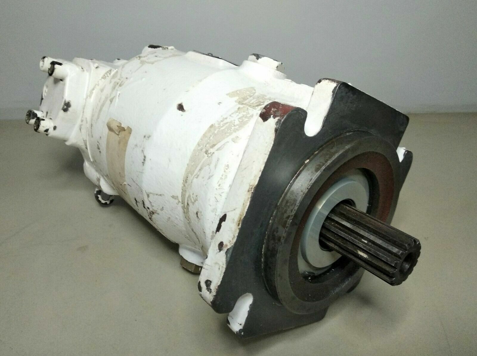 SUNDSTRAND HYDRO-TRANSMISSION Model Code: 223057 Hydraulic Motor