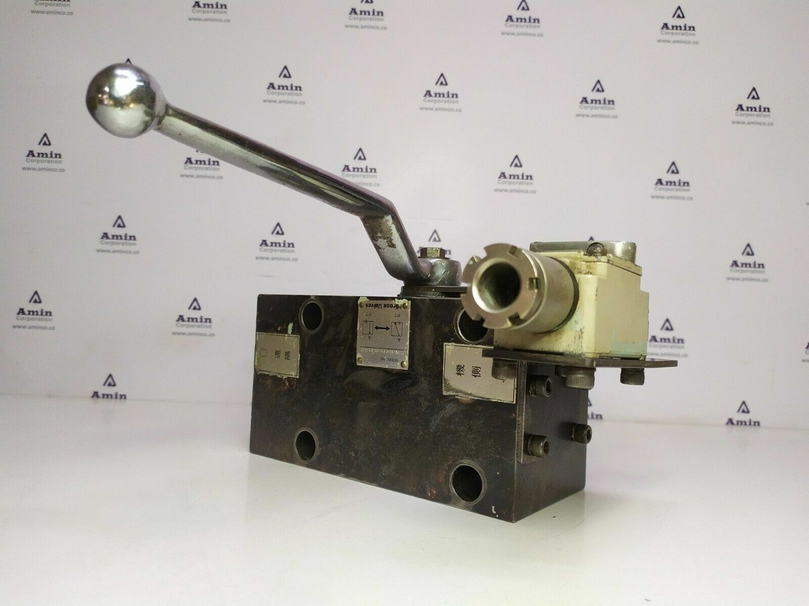 Hirose valve HBV-H-G10-2532-LS with Omron WL GCA2 Limit switch
