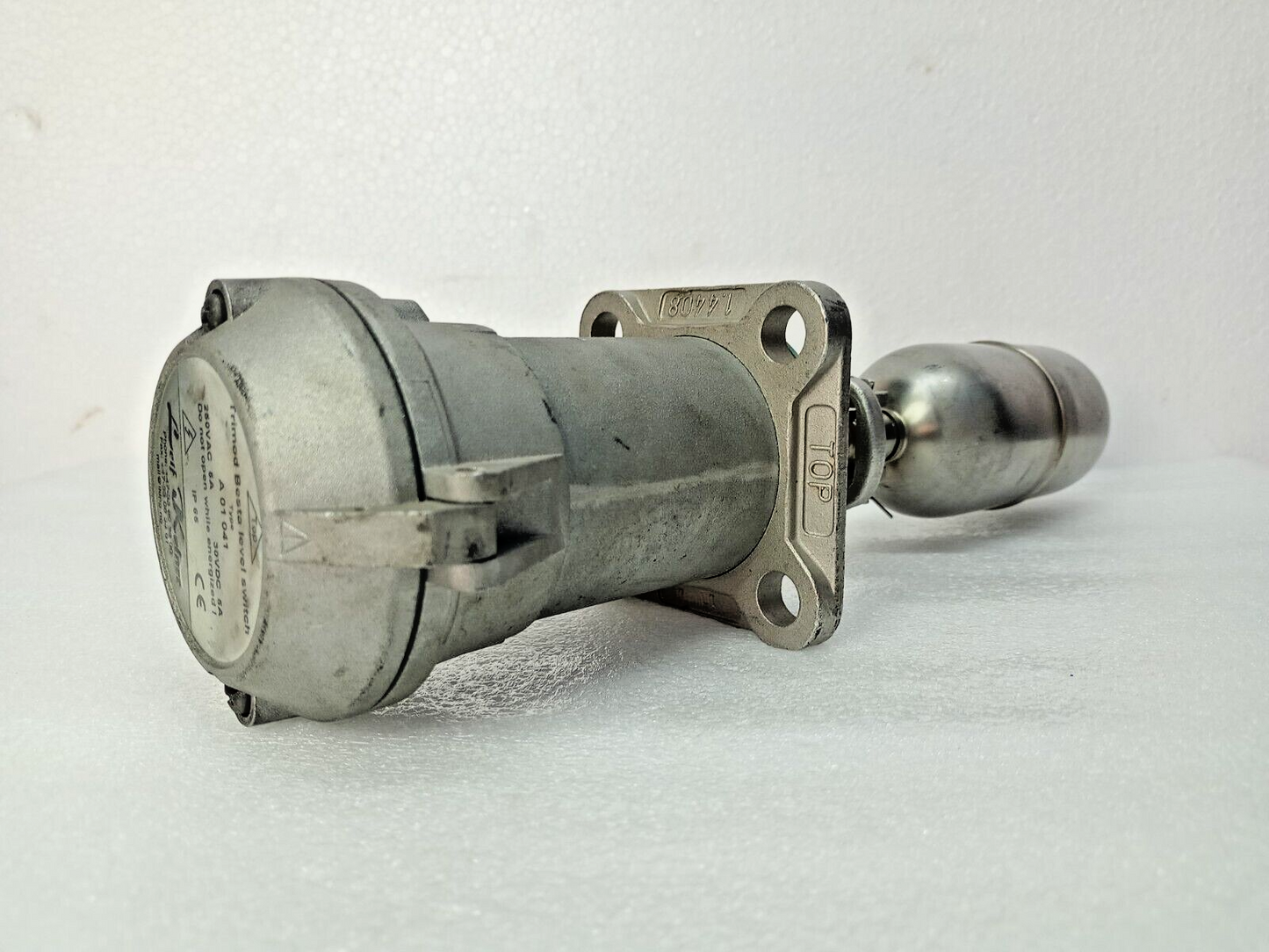 Trimod Besta A01 041 Horizontal type Float level Switch 250VAC,5A 30VDC,5A - NEW