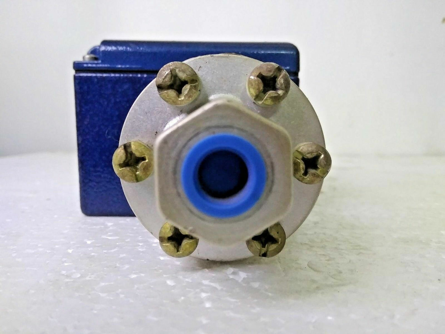 Neo-Dyn Adjustable Pressure Switch Model: 200P18C6 Range: 1000-10,000 PSIG - NEW