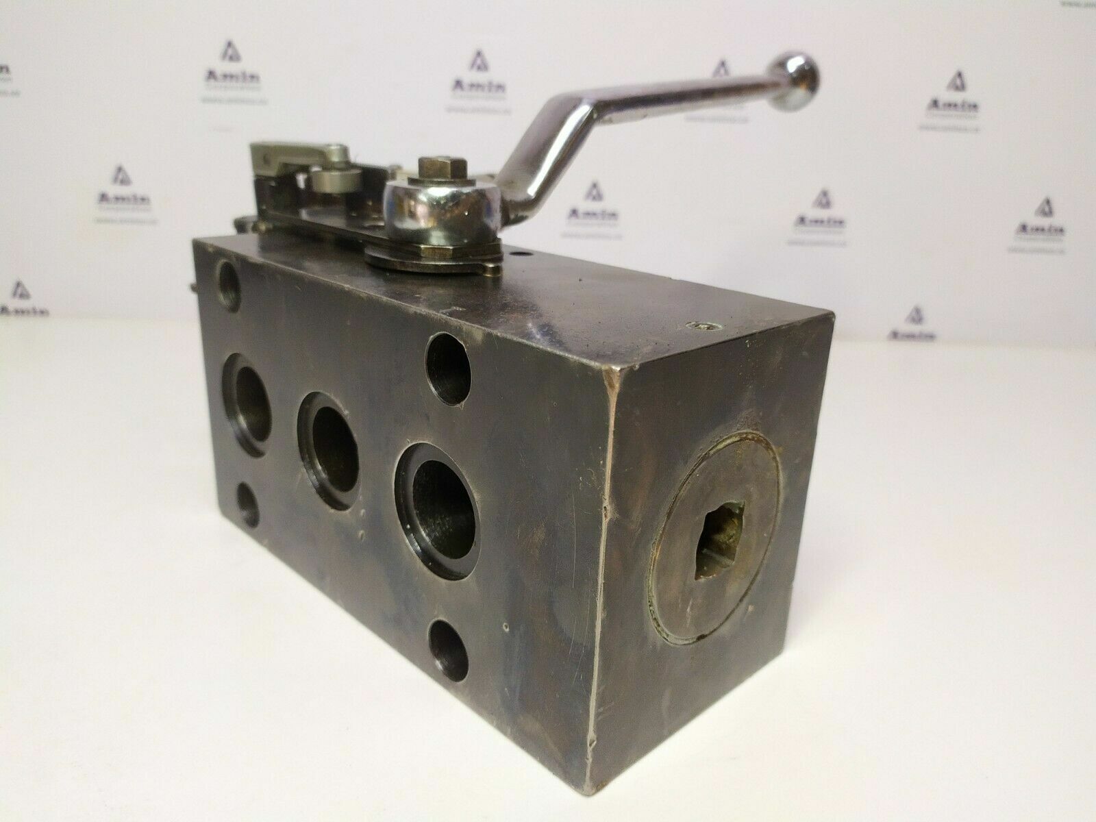 Hirose valve HBV-H-G10-2532-LS with Omron WL GCA2 Limit switch
