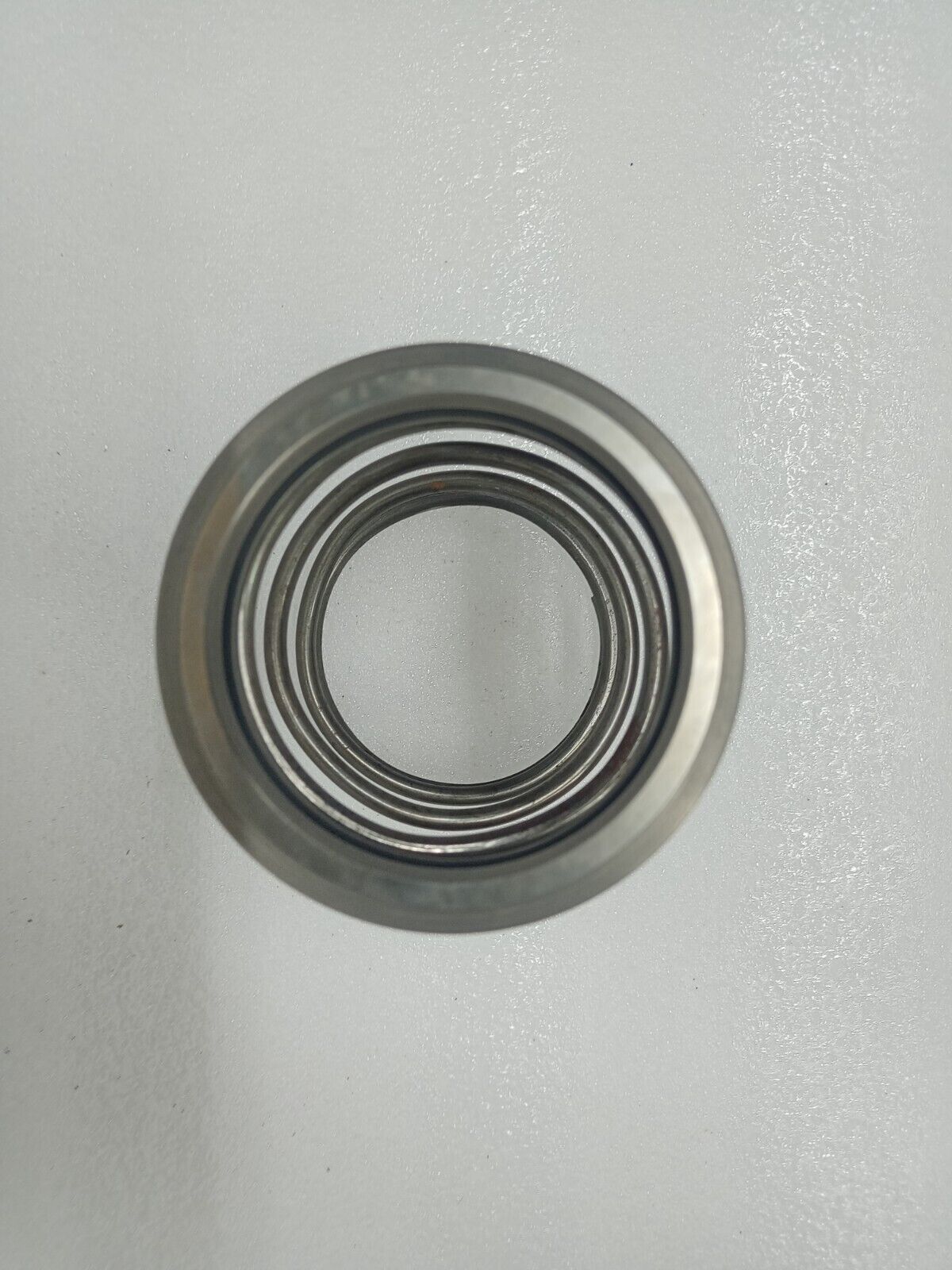 LS Seals M/E LO pump seal AC065