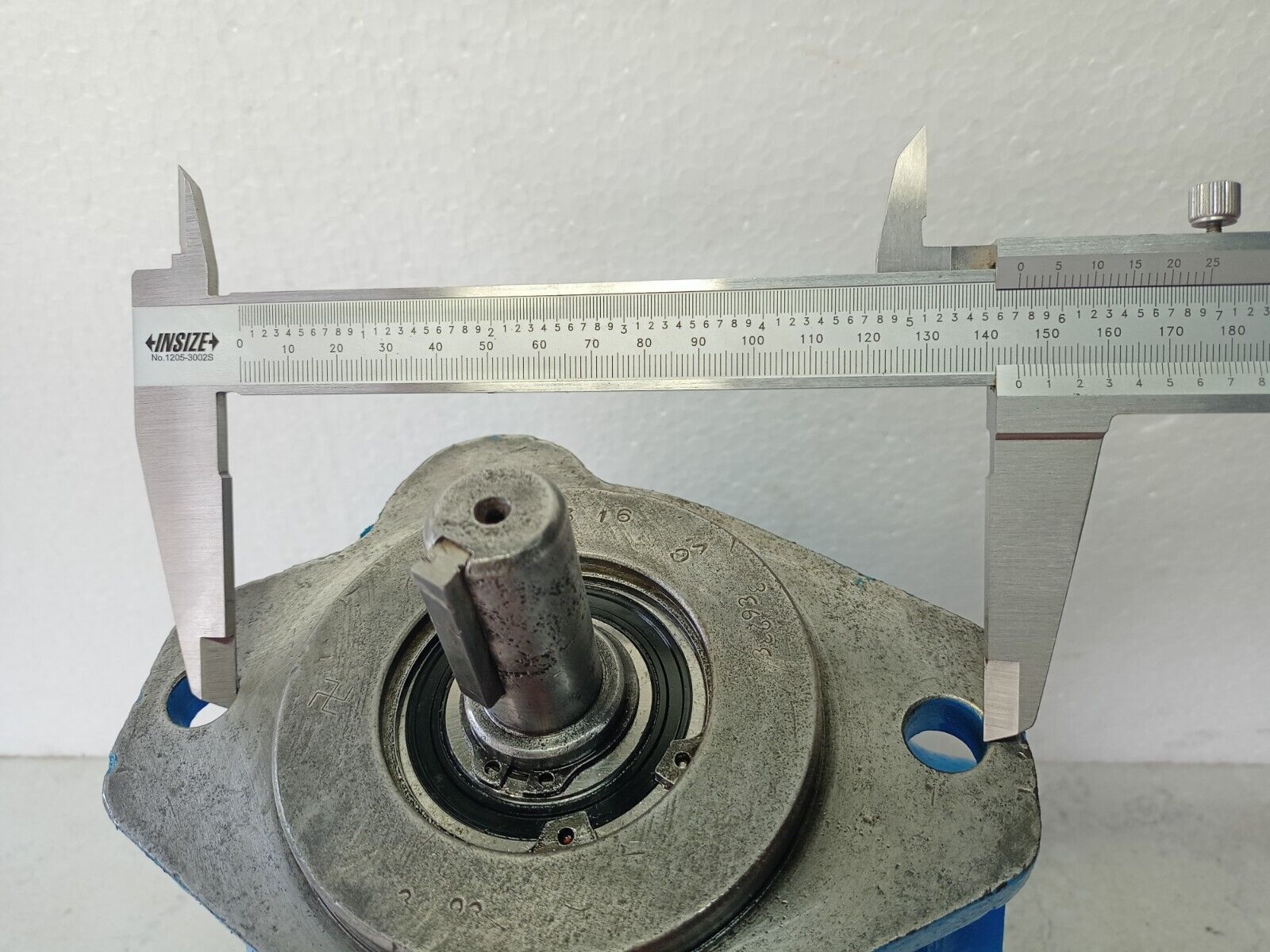 Vickers 2776627-28 Hydraulic piston pump - Pressure tested