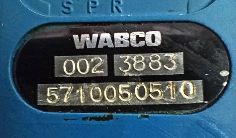 Wabco 5710050510 Pneumatic Directional control Valve - New