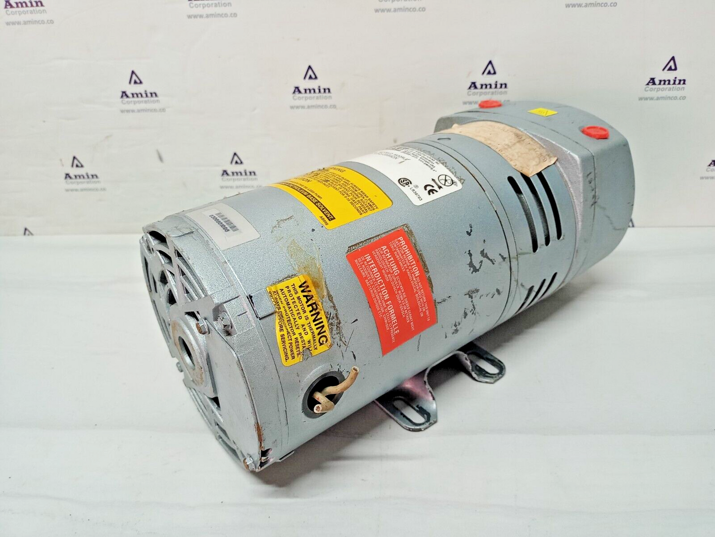 Gast 0523-703Q-G588DX Rotary vane Vacuum pump 1/4 hp, 100-115/220-230V