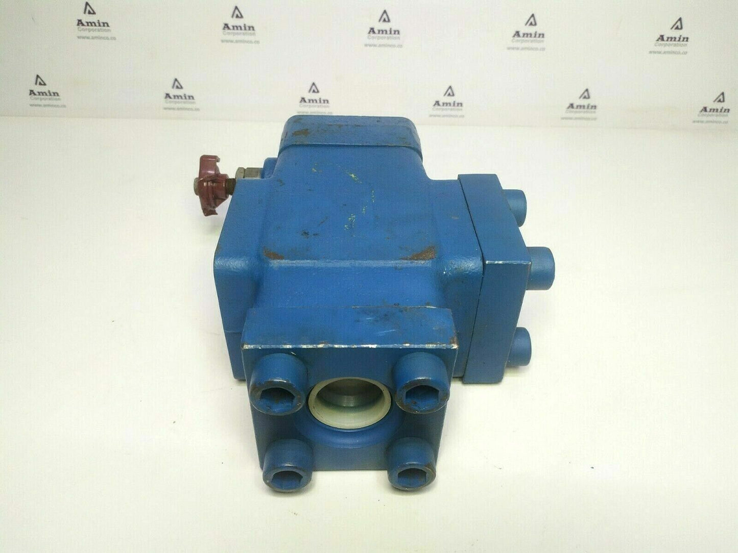 Uchida Hydraulics RB1-10F-D-331 L-75 Hydraulic valve - NEW