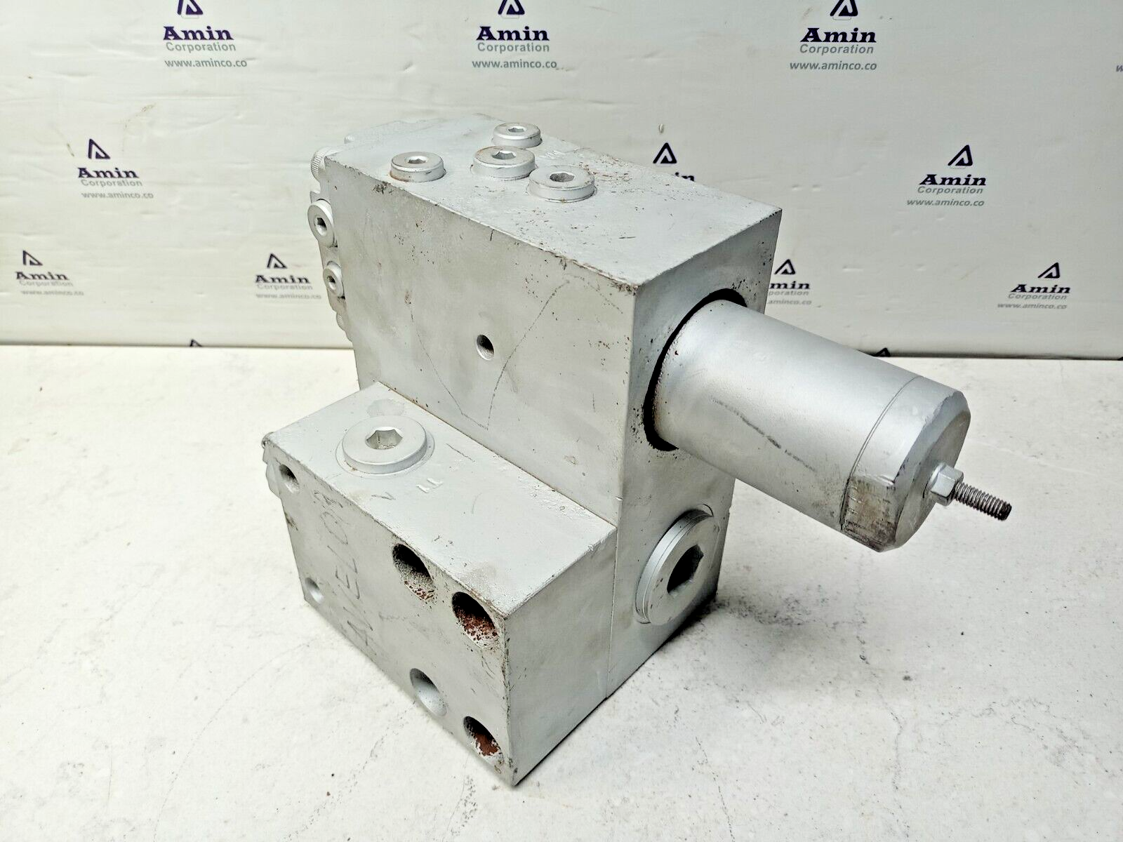 Rexroth DBDS10K18/400 S0 159 08W11 Hydraulic pressure relief valve with block