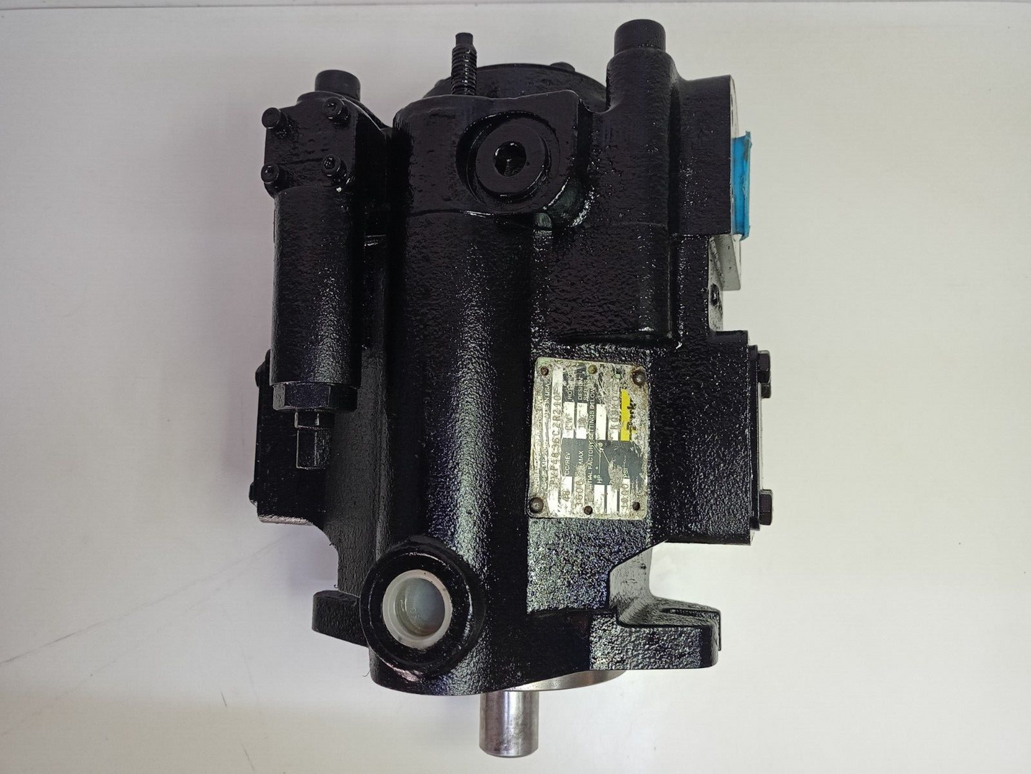 Parker PVP4836C2R210 Variable volume Piston pump 48 cc/rev. parker Piston pump