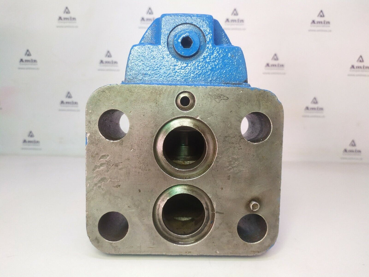 CG 10 F 30 Vickers Pressure Relief valve Range: 1500-3000 psi max.