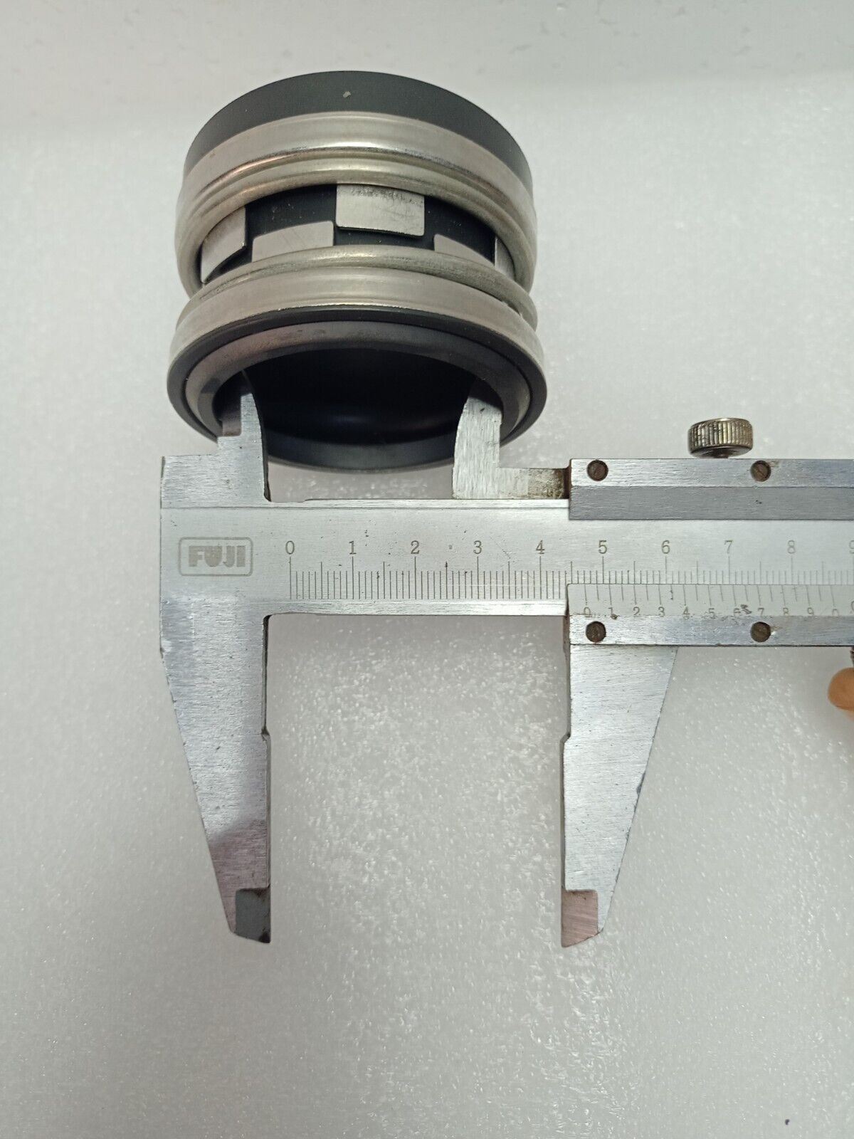John Crane int. Type 2100 Heavy duty Elastomer bellow Mechanical seal 45mm - NEW