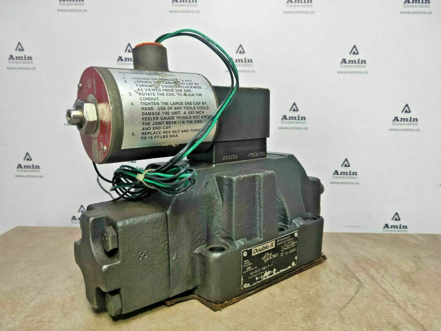 Double-A QJ-3-C-10D1-V with QJ-8-C-10B1-T-V Directional control valve - NEW