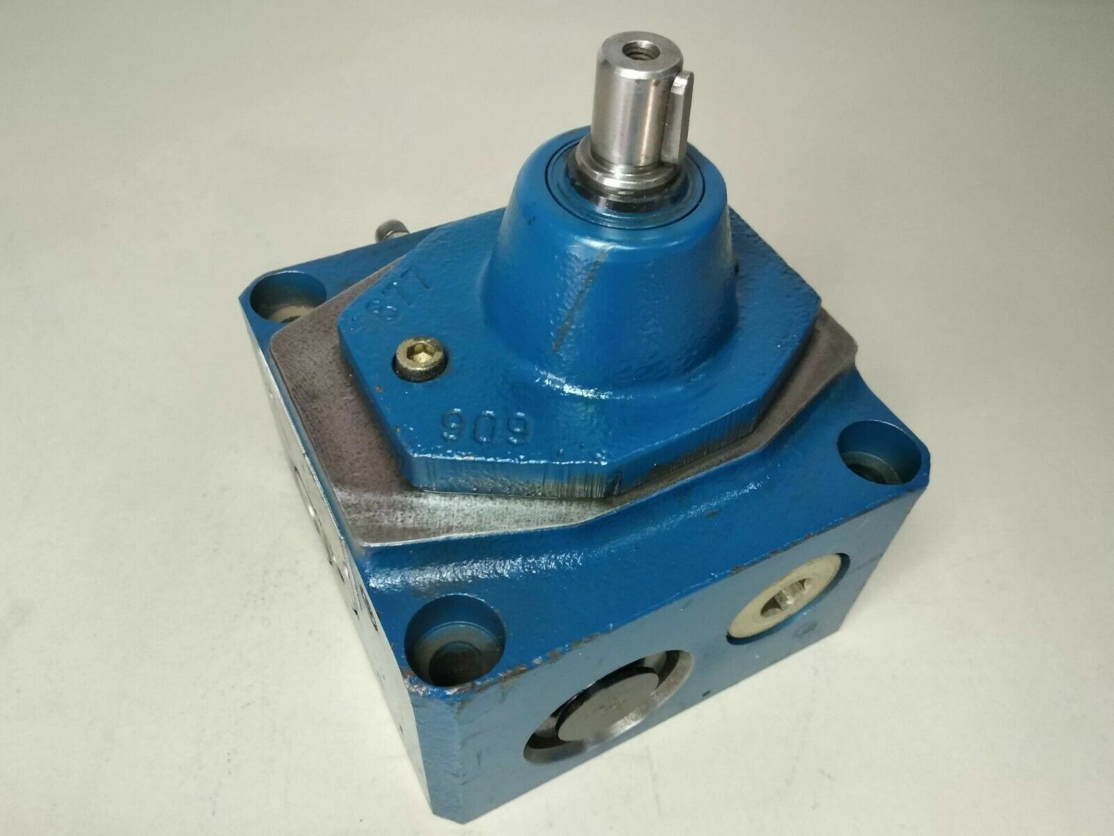 Rexroth 3 FRM 16-2460LD 3-Way Directional Flow Control Valve - NEW