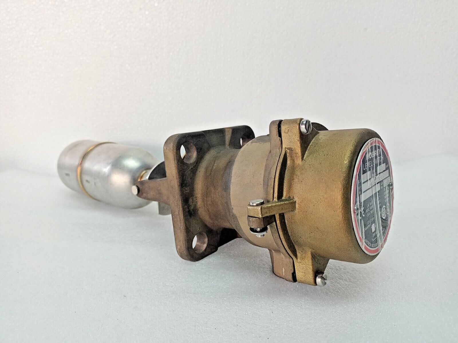 Mobrey S179DB/F84 Magnetic level switch - NEW Free Fast shipping