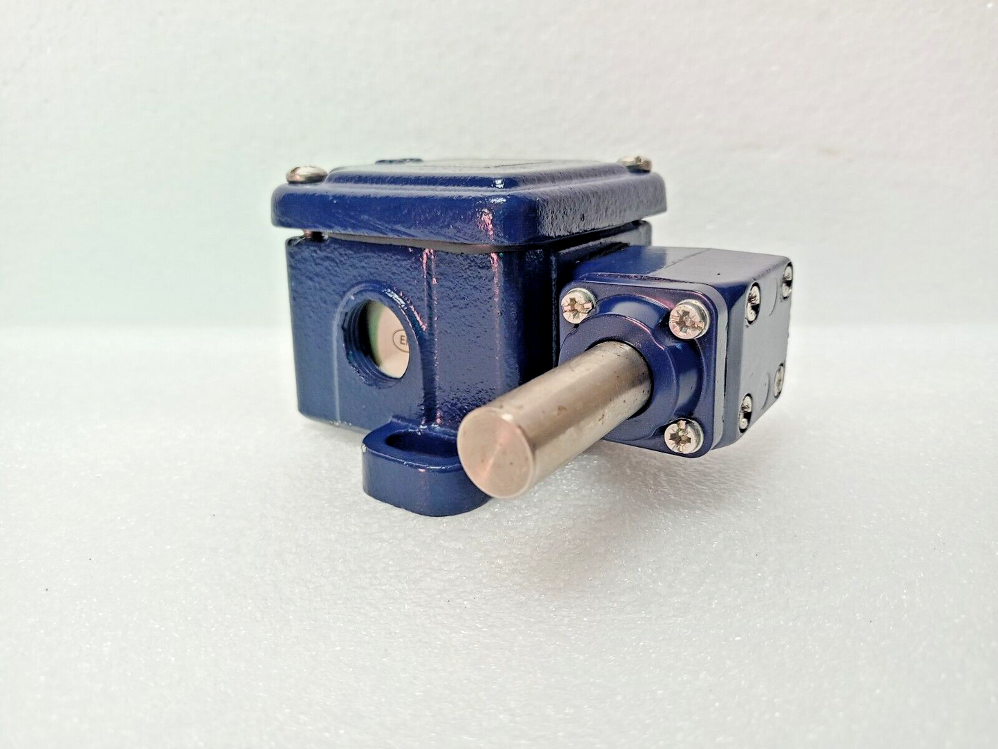 SCHMERSAL T.422-01Y-1735/2186, AC-15, Ui 400V, Uimp 6kV Limit Switch - NEW