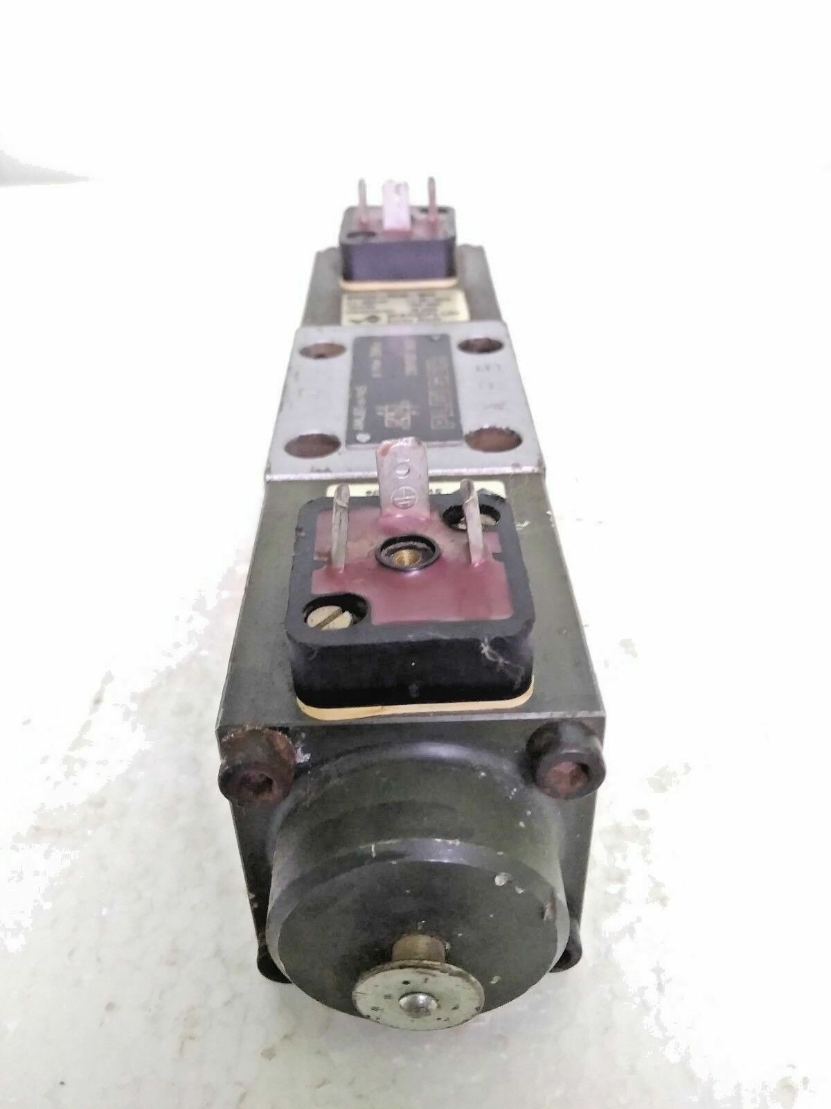 WANDFLUH PLEIGER AM4J60-XX-M45 Hydraulic Solenoid Valve Pressure 250 bar Max.