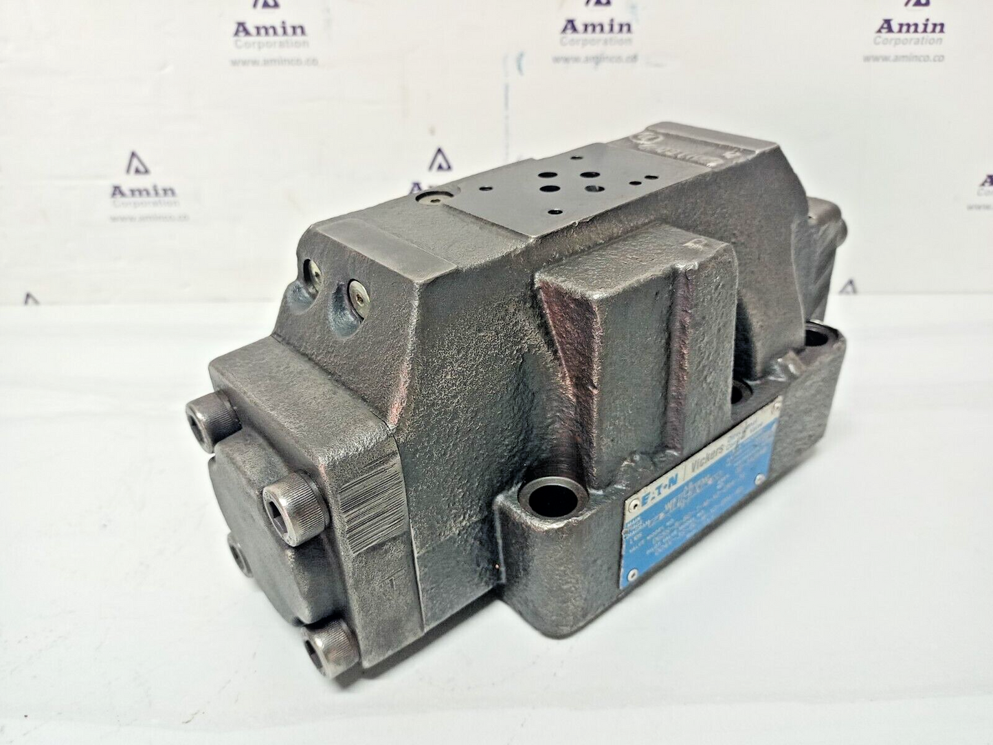 Eaton-Vickers DG5S-8-6C-T-M-X2-ER4-30 Directional control valve - NEW