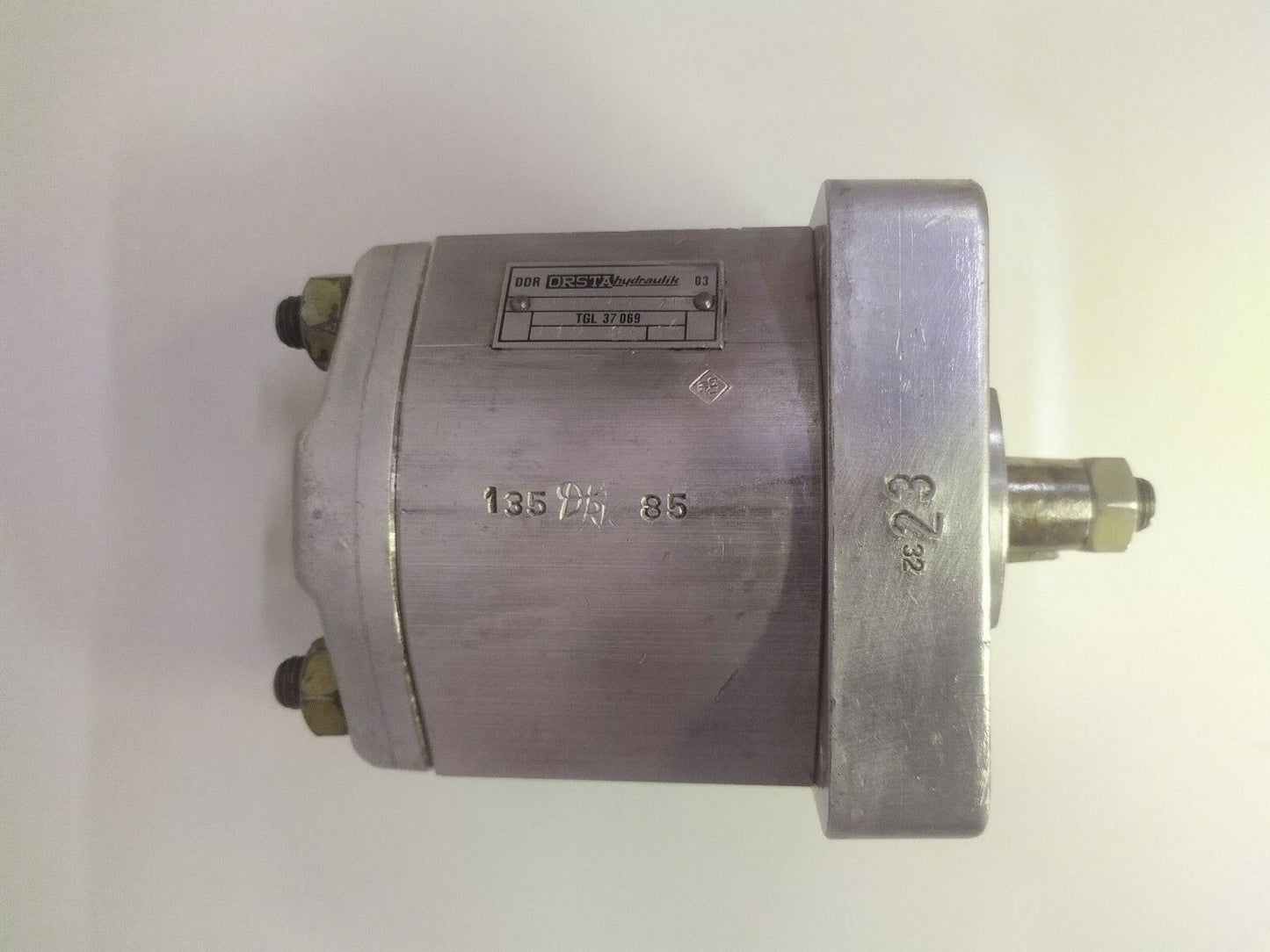 Orsta TGL 37069 Hydraulic Gear pump