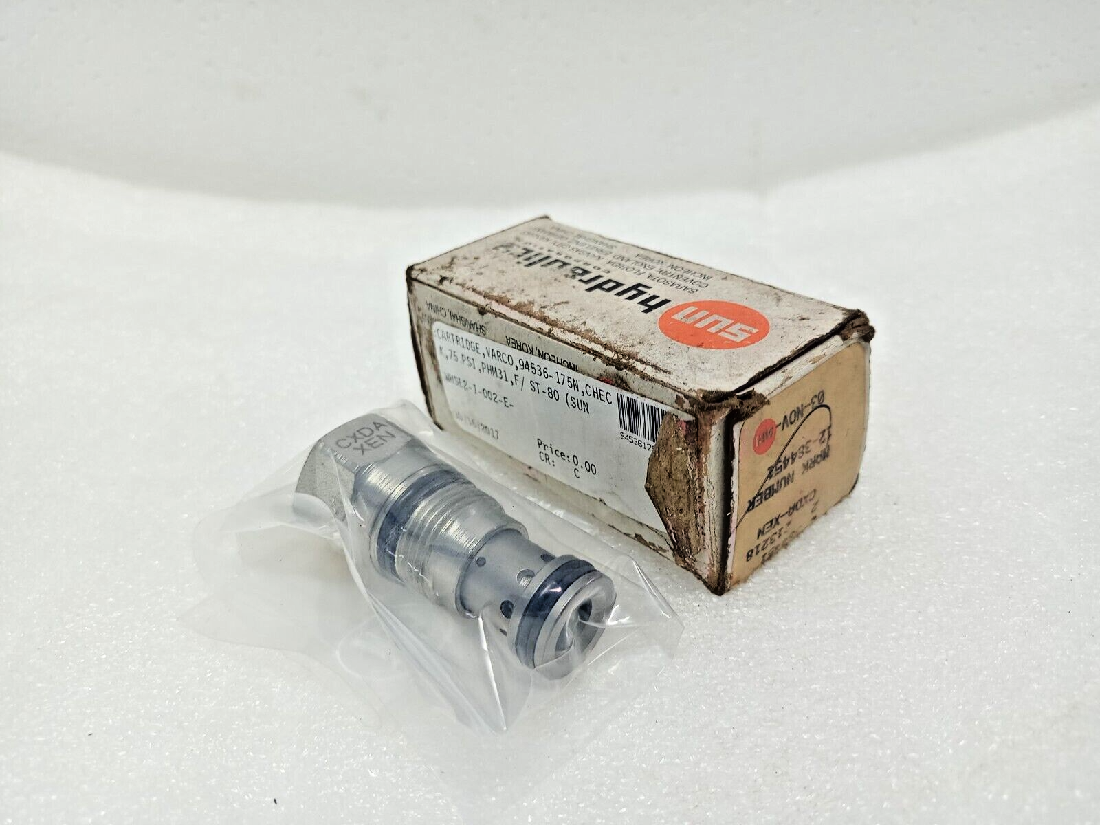 Sun Hydraulics CXDA-XEN Free flow nose to side check valve CXDAXEN - NEW