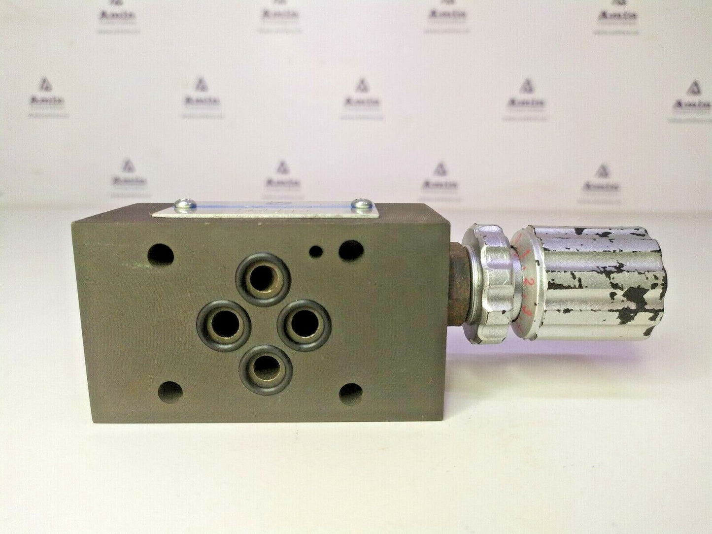 V TV-02M Valve - NEW