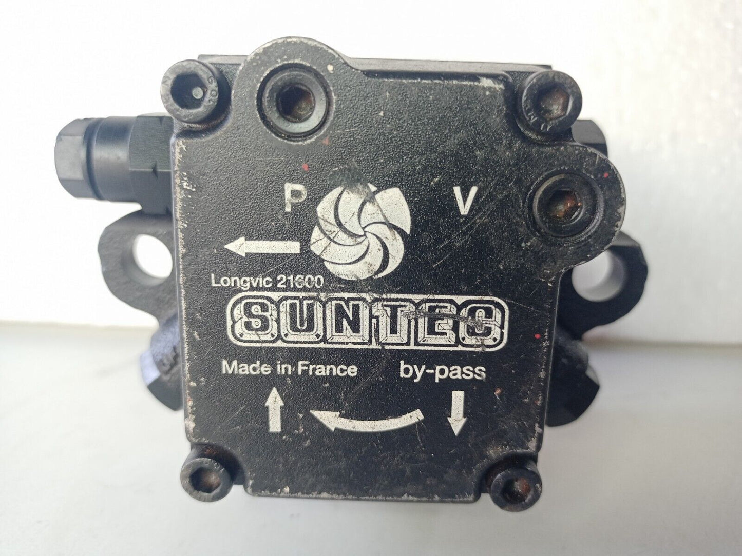 Suntec AN47D 7219-4 oil pump - NEW