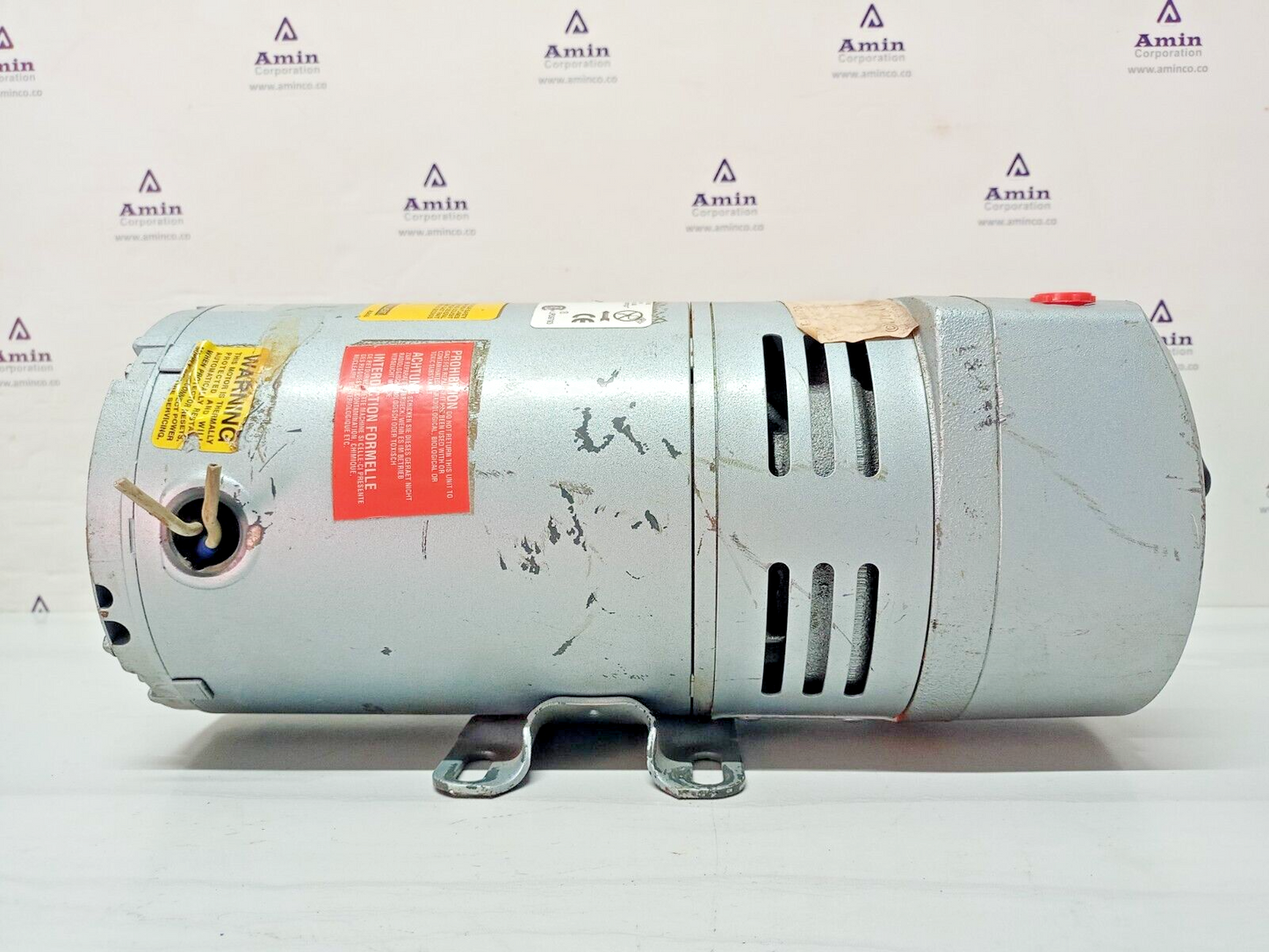 Gast 0523-703Q-G588DX Rotary vane Vacuum pump 1/4 hp, 100-115/220-230V