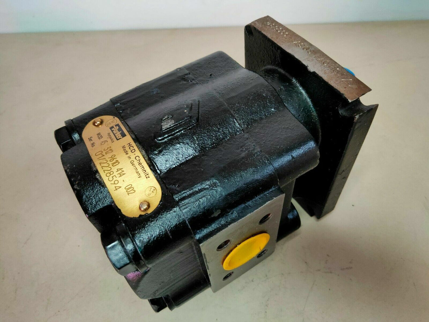 Parker Hydraulics 45-312 9610 414-002 Hydraulic gear Pump - NEW