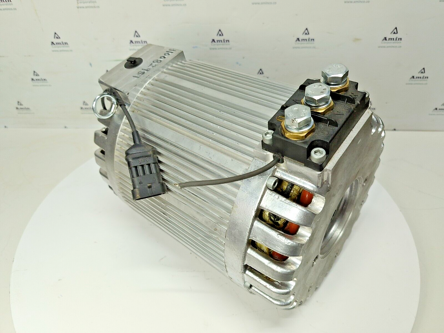 SME B00MT325B04 Motor 15kw 32v 2200-4500rpm - NEW