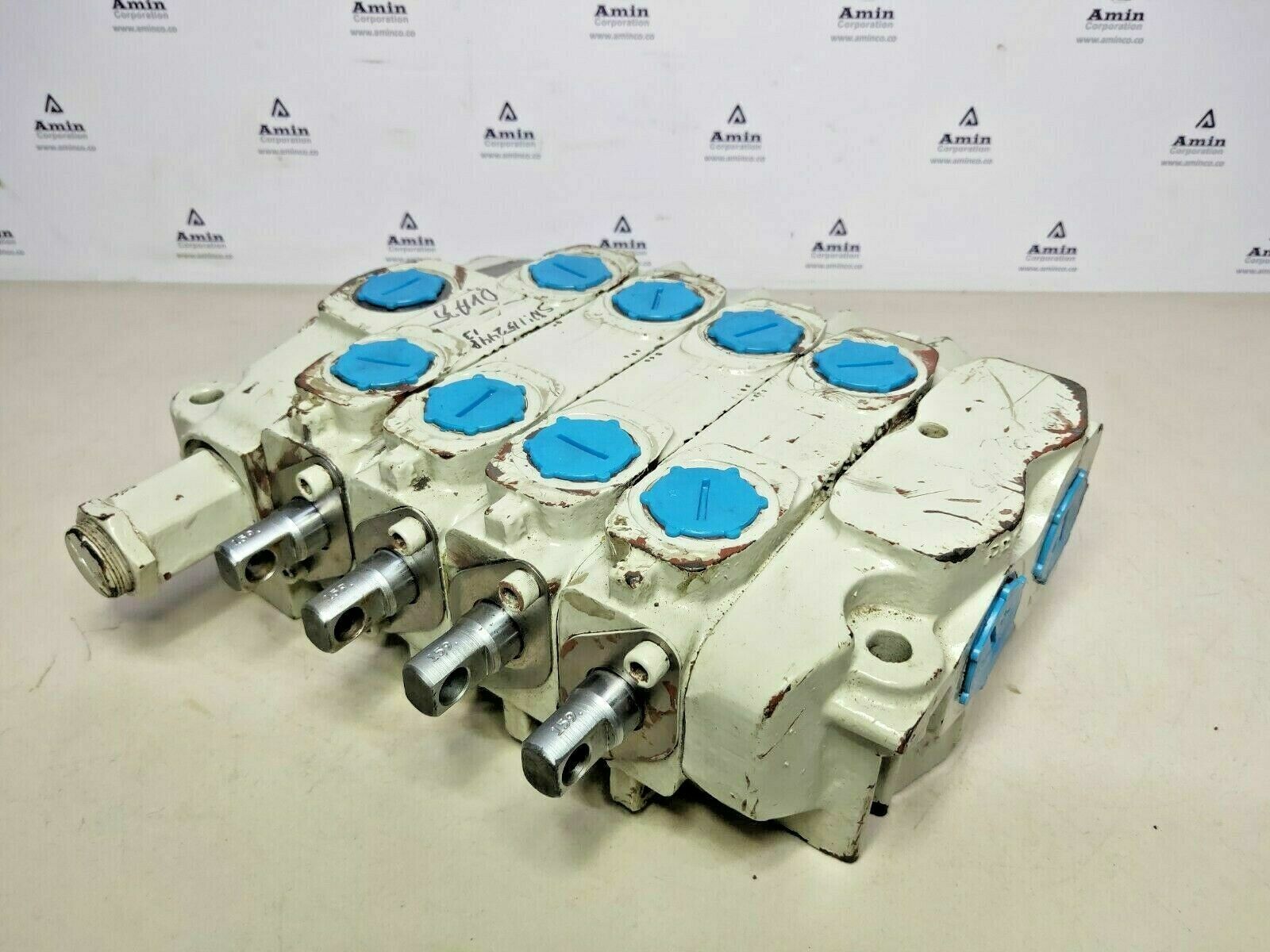 Parker Commercial hydraulics DVA35 Hydraulic control valve S/n: 115244813