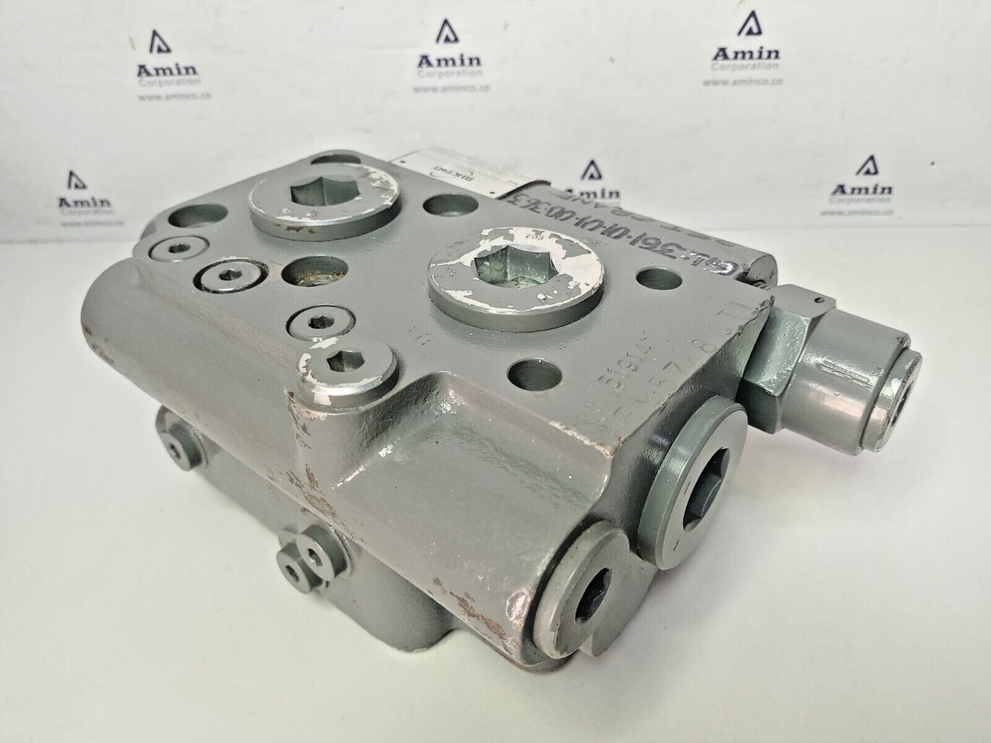 Micron Eagle Type: 502 25 03 05, R909068654 Hydraulic block For 25 Ton crane