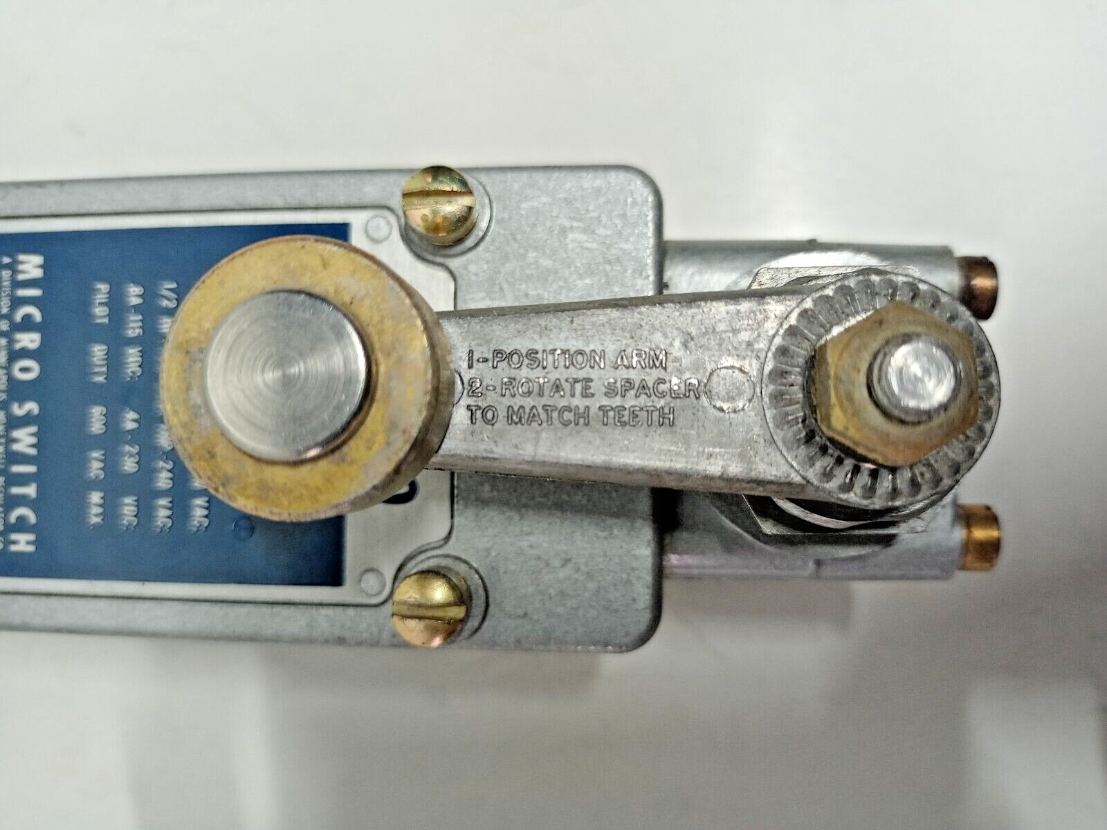 MICRO SWITCH 151ML1 600VAC 10A Honeywell/Micro switch Precision limit switch NEW