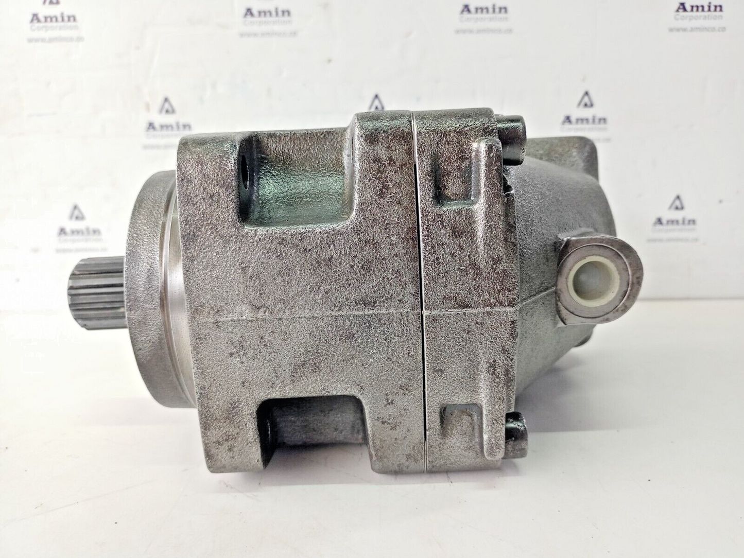 Parker F12-030-MF-IH-D-000-000-0 Hydraulic Motor Part No.: 3799843 - Refurbished