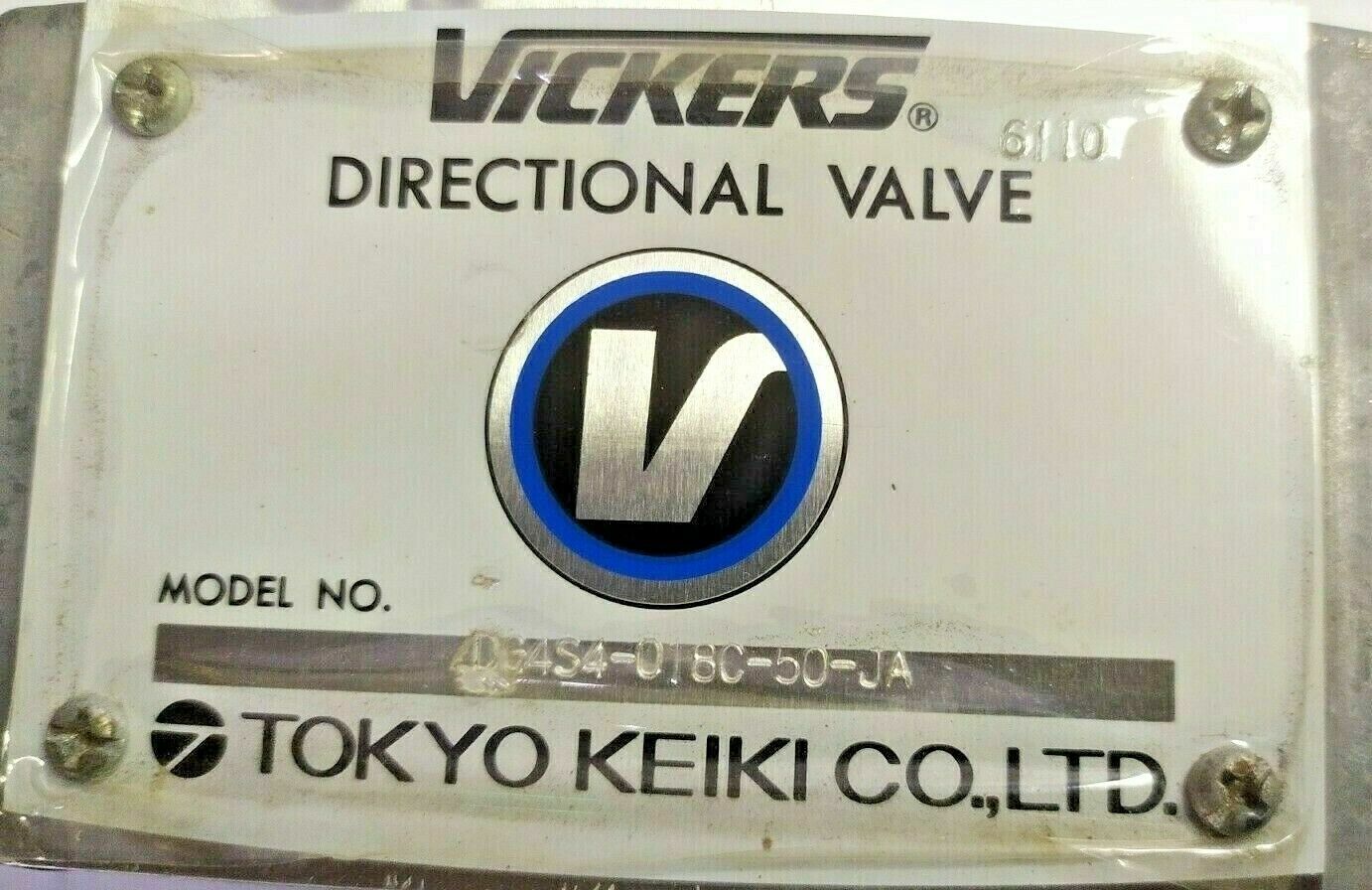 Vickers DG4S4-018C-50-JA Directional control valve - NEW