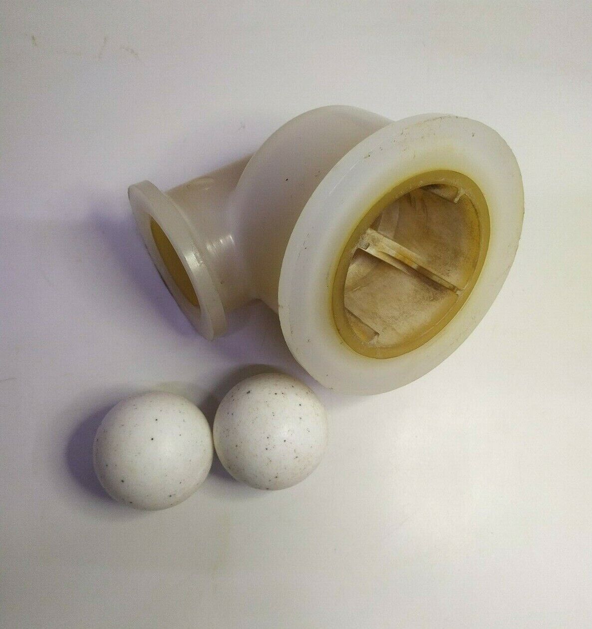WILDEN pump 8 POLYPROPYLENE Elbow with valve balls 2pcs